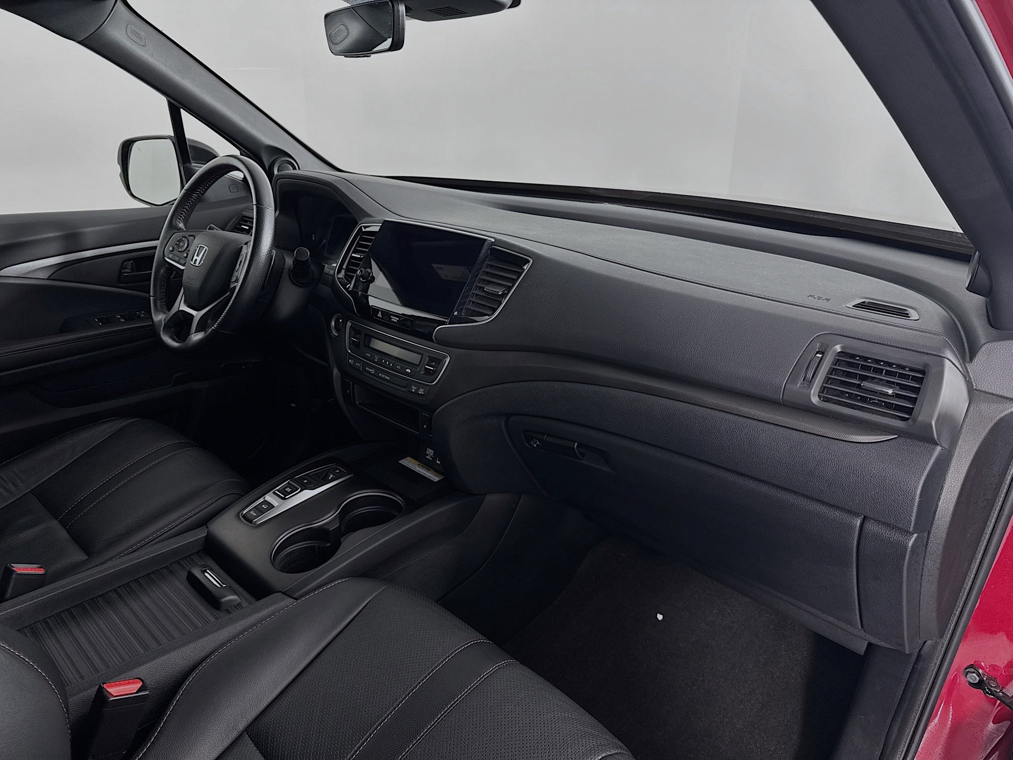 Certified 2023 Honda Passport TrailSport image 30