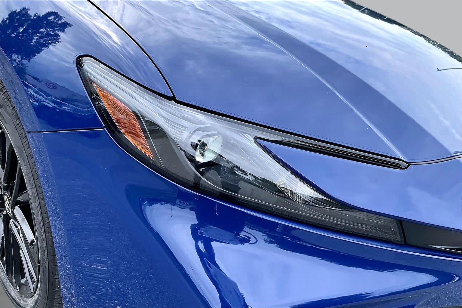 Used 2025 Toyota Camry SE AWD/4WD image 25