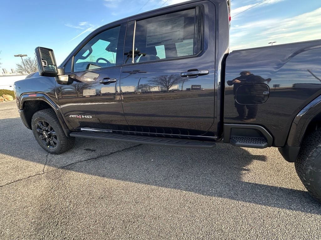 New 2026 GMC Sierra 2500 AT4 w/ AT4 Premium Plus Package AWD/4WD image 32