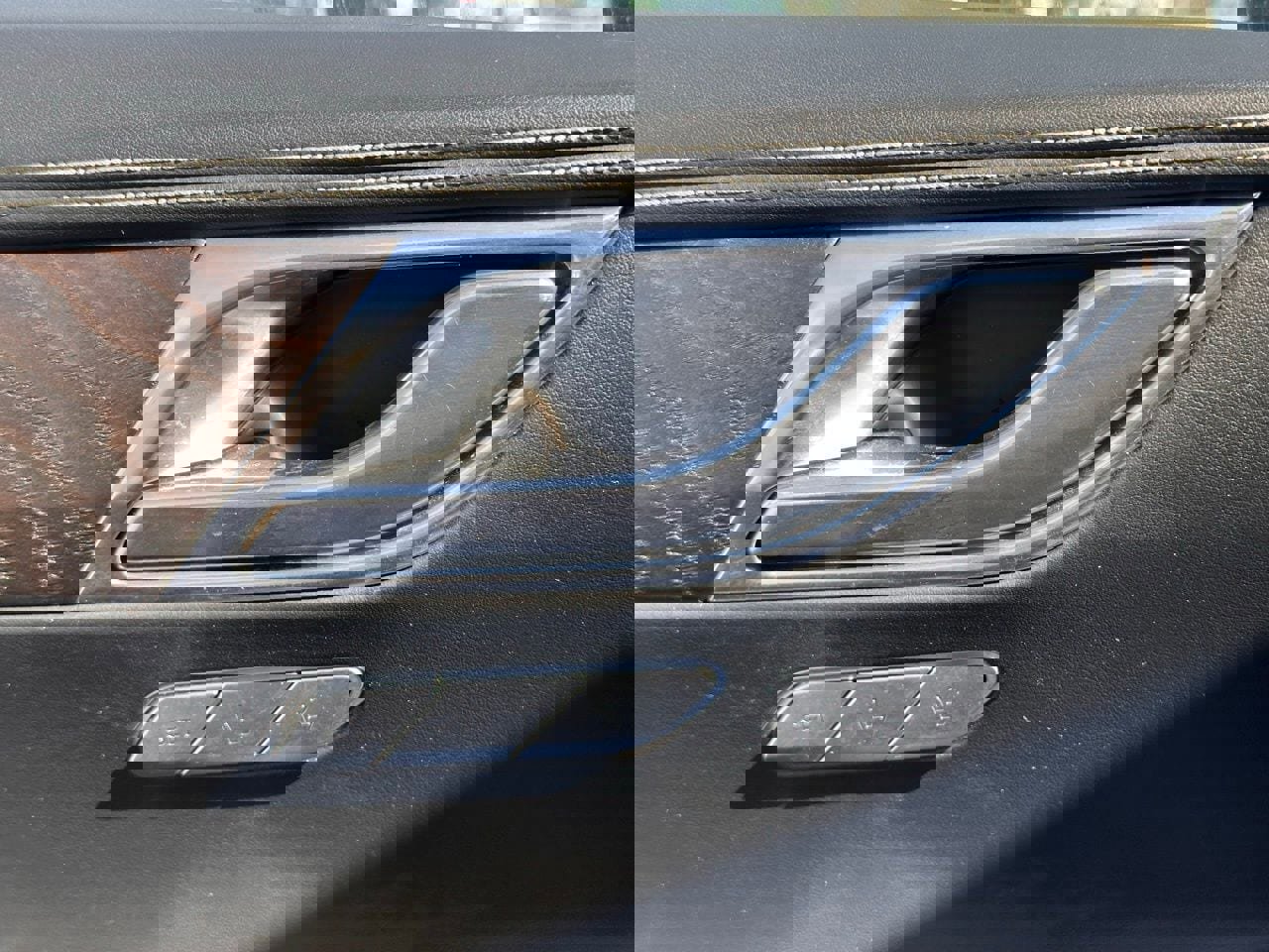 Used 2024 Genesis GV80 2.5T image 28