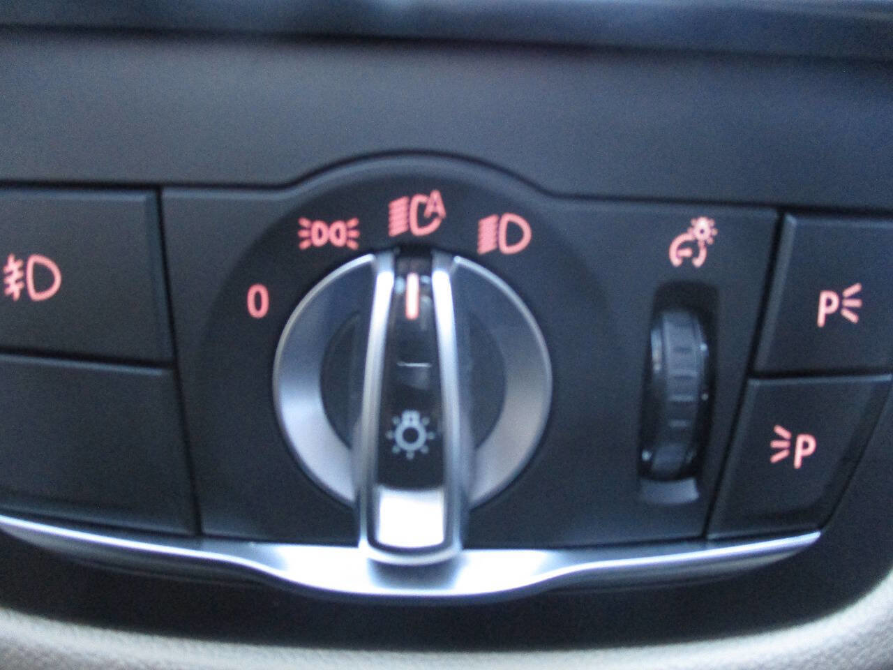 Used 2020 BMW X3 xDrive30i w/ Convenience Package image 29