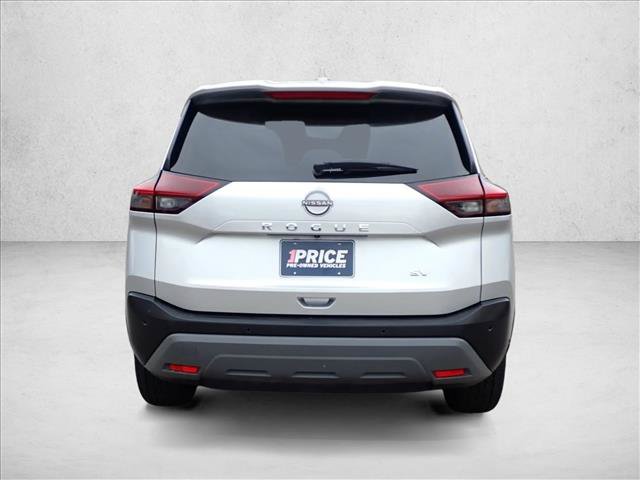 Used 2023 Nissan Rogue SV FWD image 3