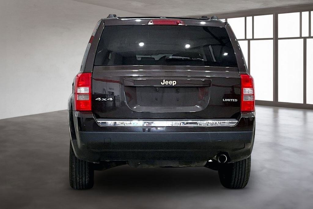 Used 2014 Jeep Patriot Limited w/ Sun/Sound Group AWD/4WD image 5