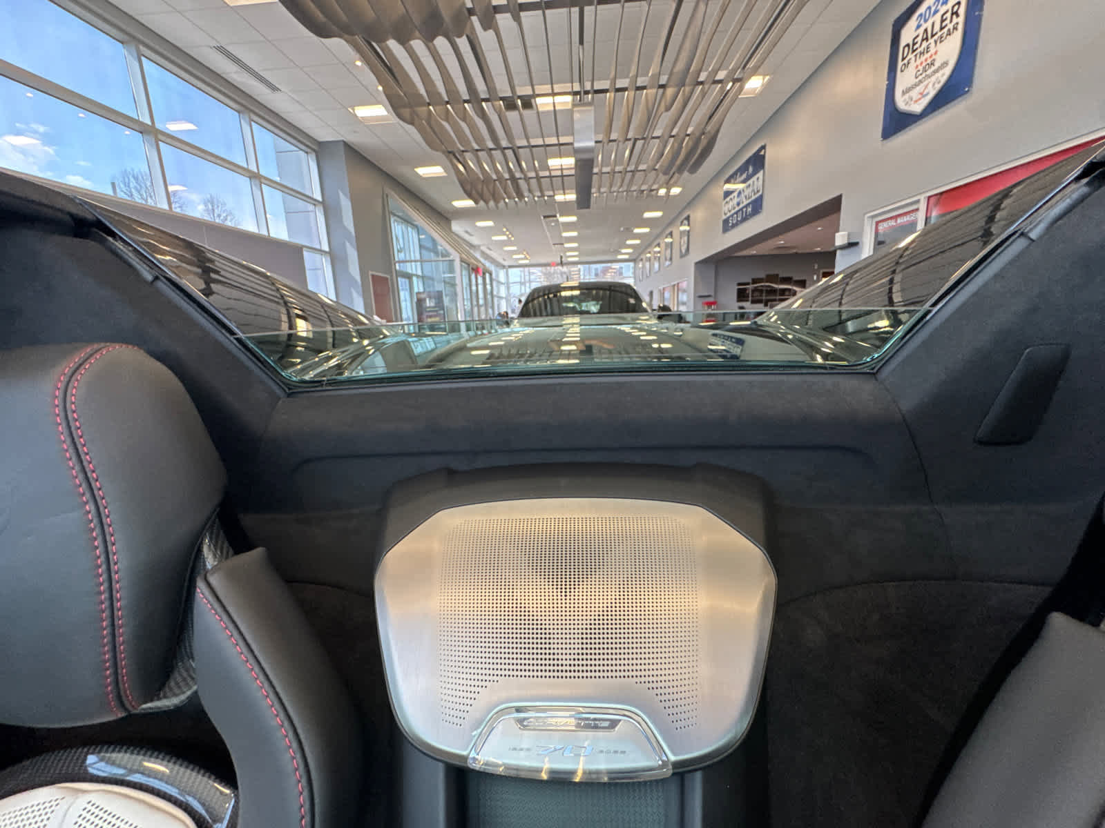 Used 2023 Chevrolet Corvette Stingray Premium Conv w/ Z51 Performance Package image 26