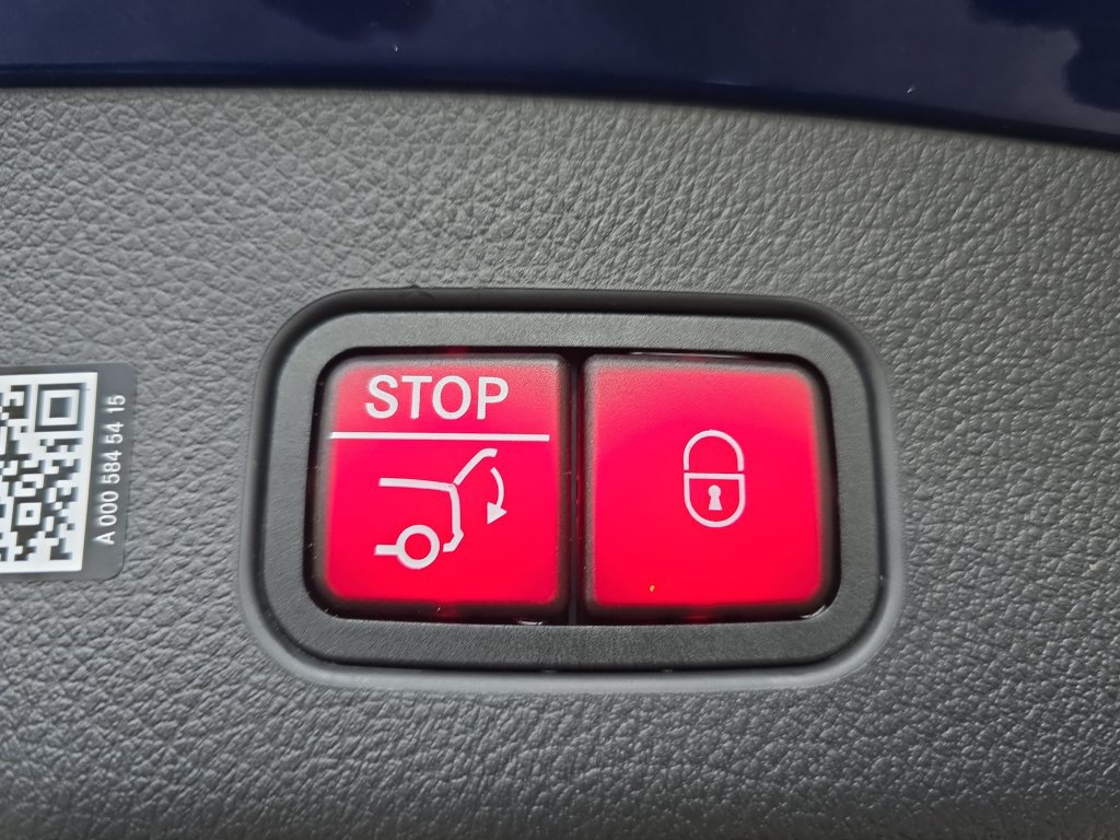 Certified 2026 Mercedes-Benz GLC 300 image 15