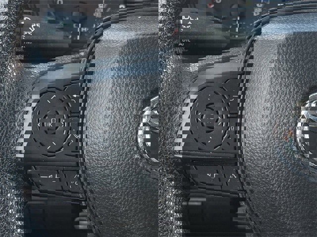 Used 2025 Toyota Corolla LE image 14