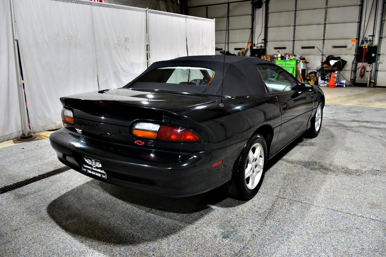 Used 1998 Chevrolet Camaro Z28 RWD image 36