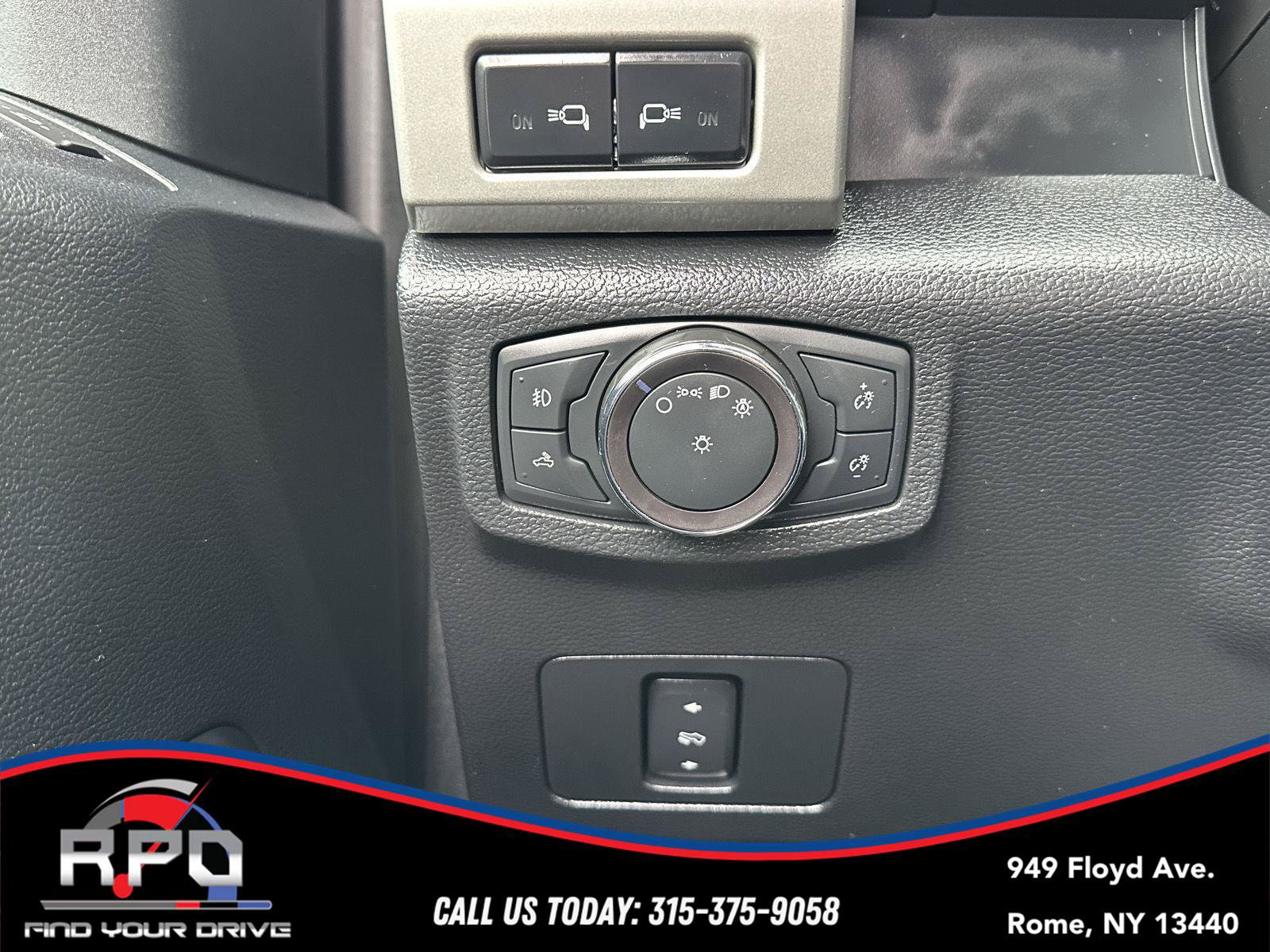 Used 2019 Ford F250 Lariat w/ Chrome Package AWD/4WD image 27