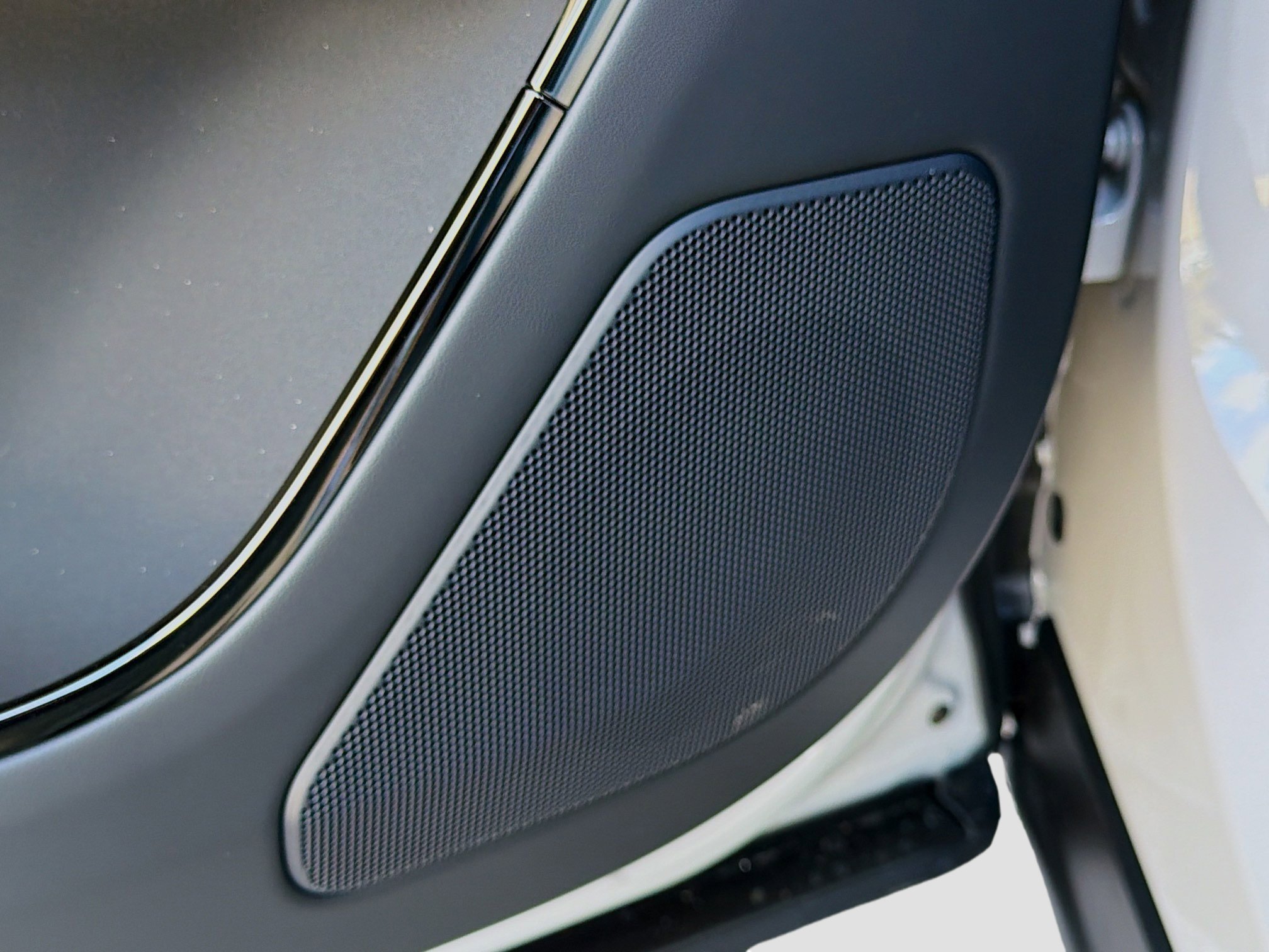 New 2026 Land Rover Range Rover Sport SE image 25