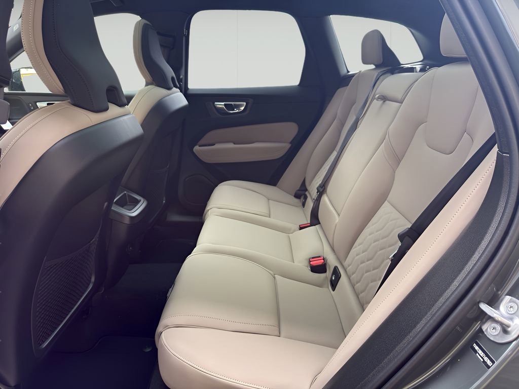 New 2026 Volvo XC60 B5 Plus w/ Climate Package PRO AWD/4WD image 22