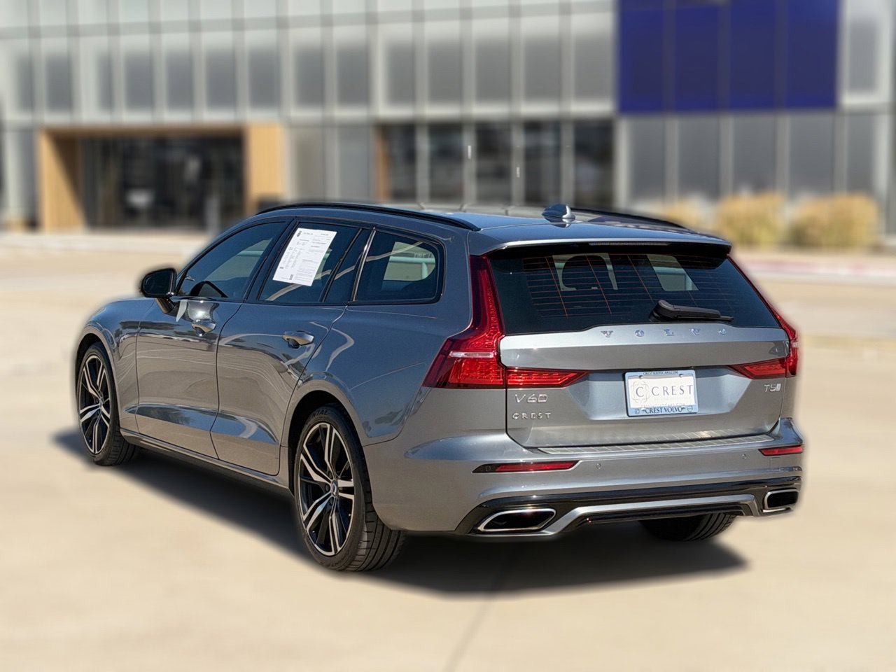 Used 2020 Volvo V60 T6 R-Design FWD image 5