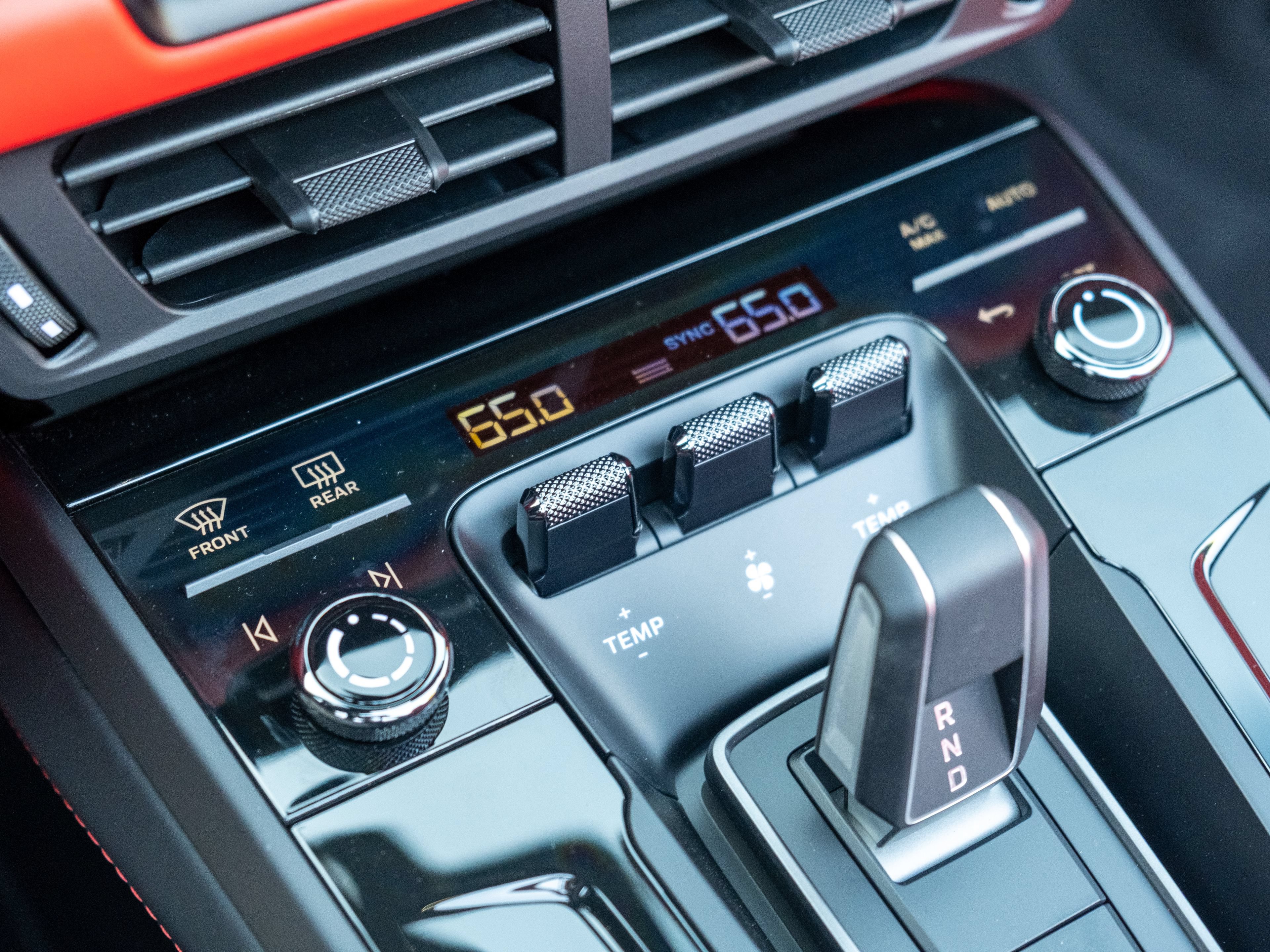 New 2026 Porsche 911 Carrera 4 GTS AWD/4WD image 39