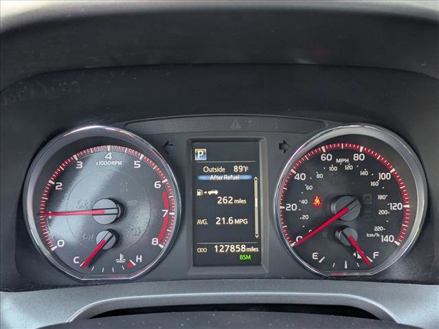 Used 2017 Toyota RAV4 SE image 10