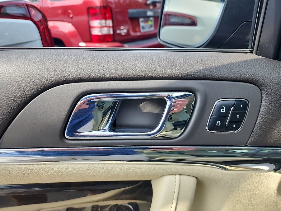 Used 2014 Lincoln MKS w/ Equipment Group 101A FWD image 28