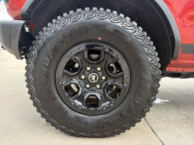 Used 2023 Ford Bronco Wildtrak AWD/4WD image 13