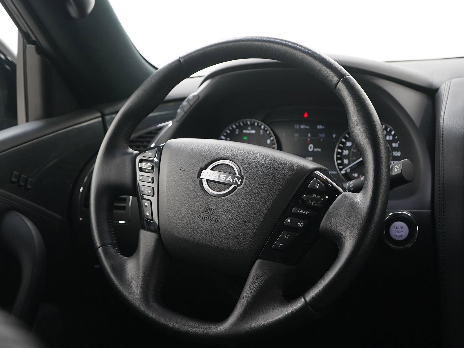 Used 2023 Nissan Armada SL image 16