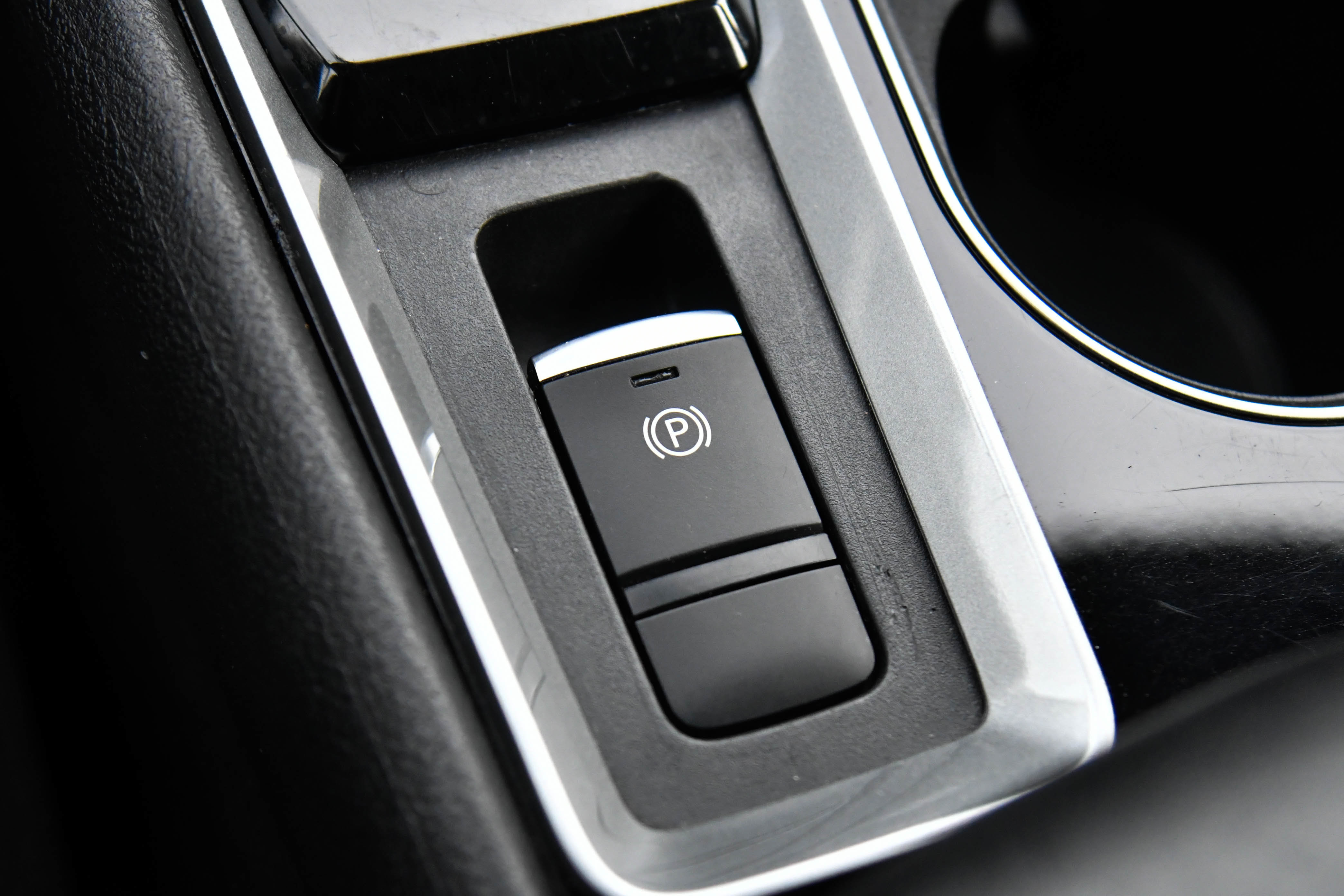 Used 2024 Nissan Altima 2.5 SV image 25