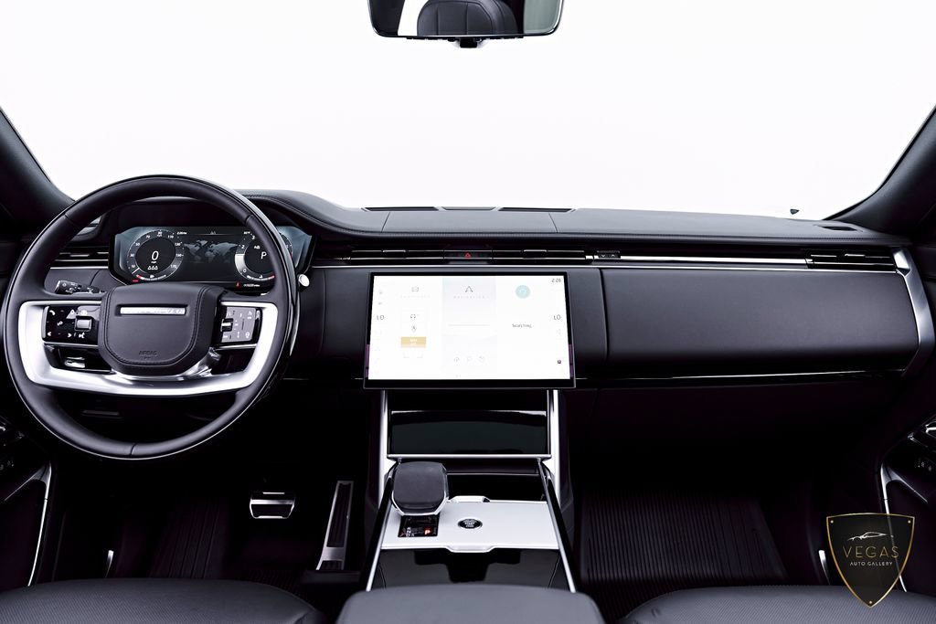 Used 2025 Land Rover Range Rover SE AWD/4WD image 55