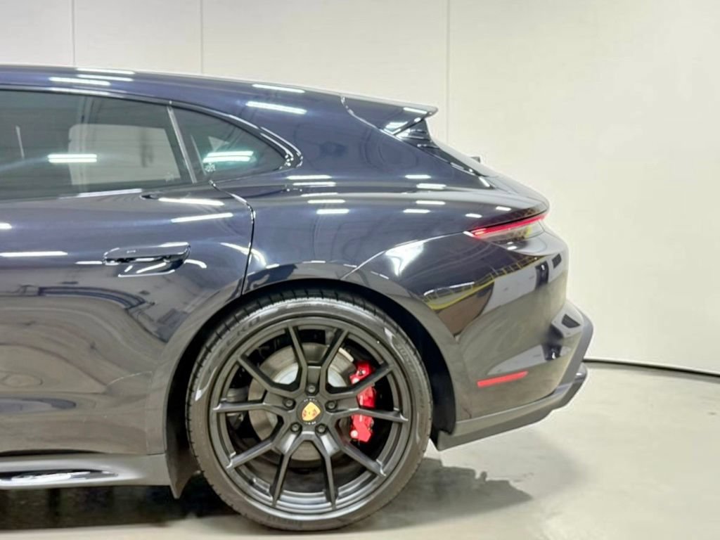 Used 2024 Porsche Taycan GTS AWD/4WD image 15