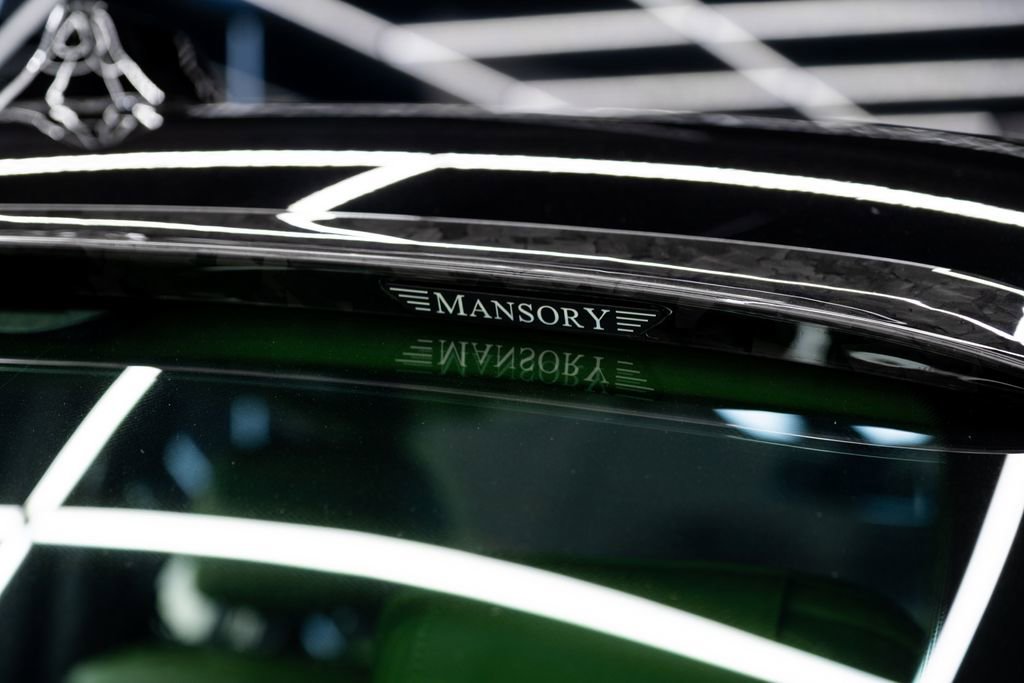 Used 2023 Rolls-Royce Phantom Sedan w/ The Phantom Package RWD image 29