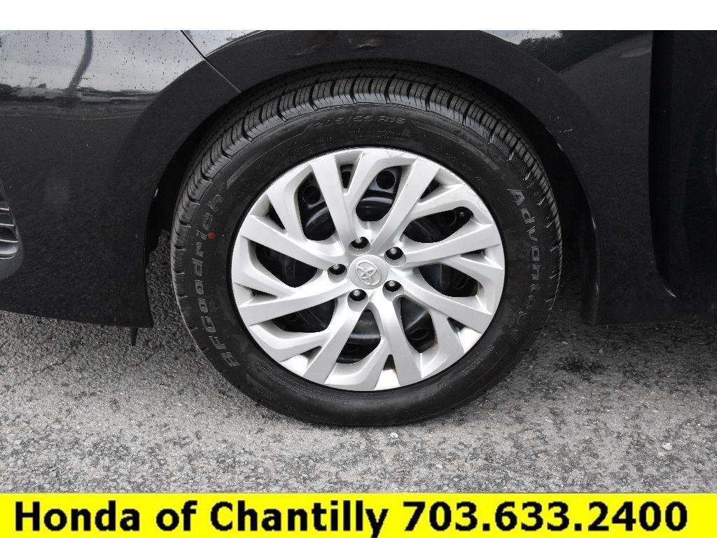 Used 2019 Toyota Corolla LE FWD image 28