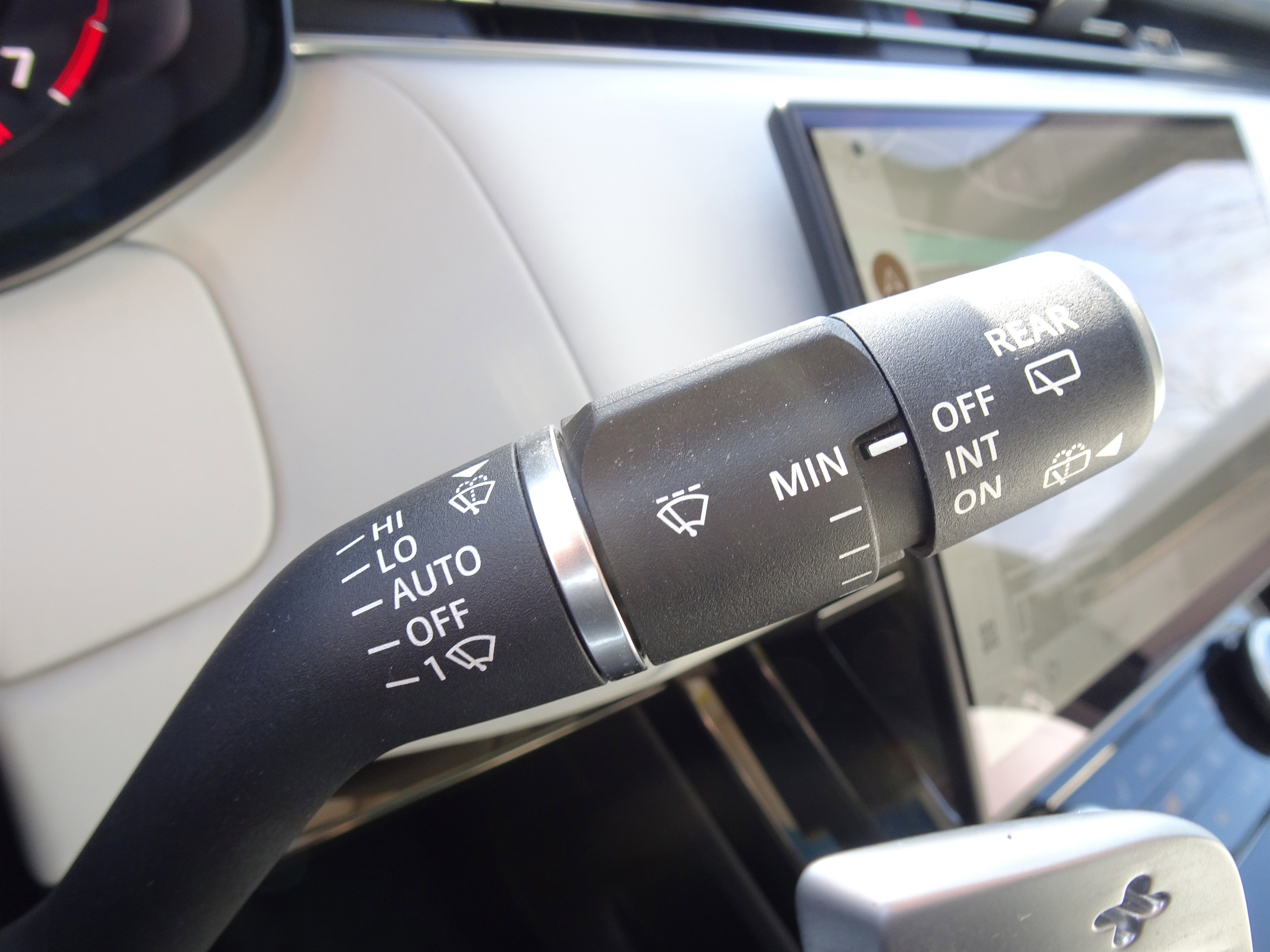 Certified 2023 Land Rover Range Rover Sport SE image 31