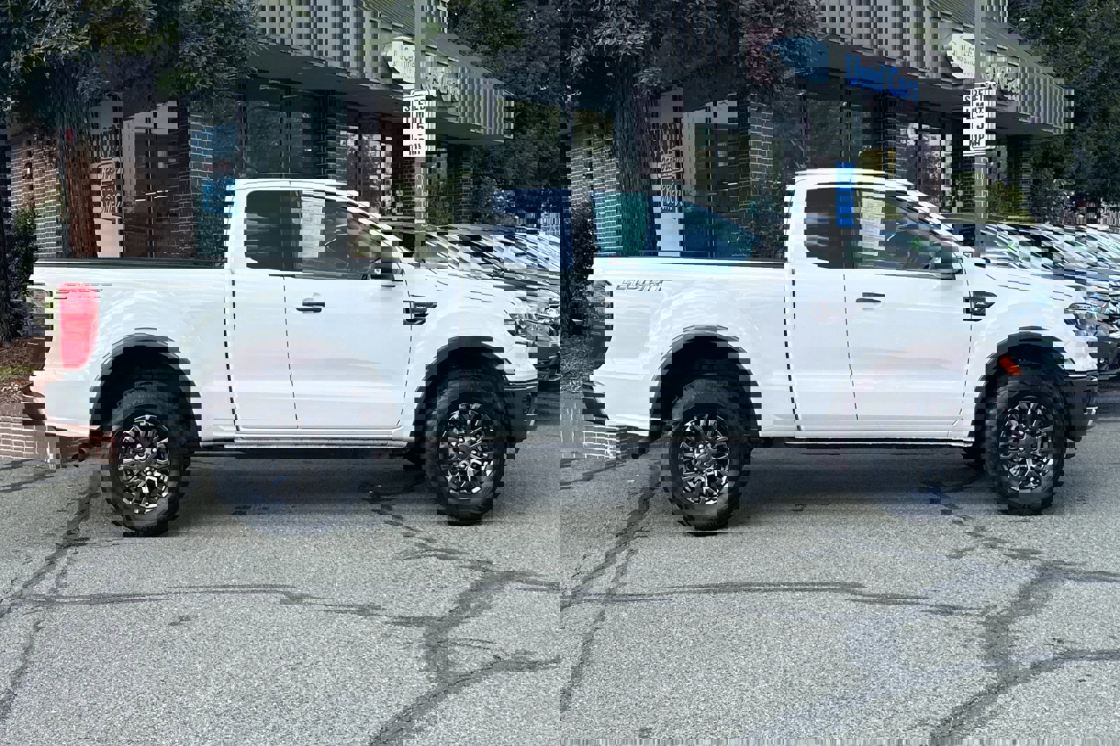 Used 2020 Ford Ranger XLT w/ Equipment Group 301A Mid image 3