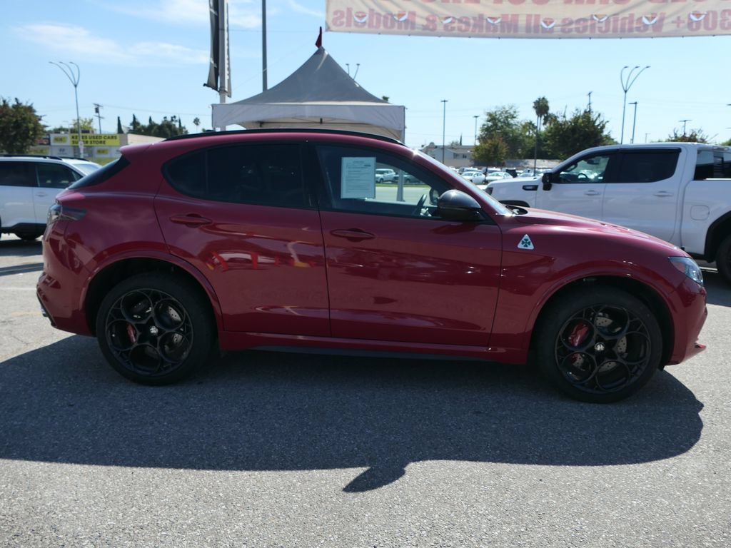 Used 2024 Alfa Romeo Stelvio Quadrifoglio w/ Active Assist Plus Package AWD/4WD image 2
