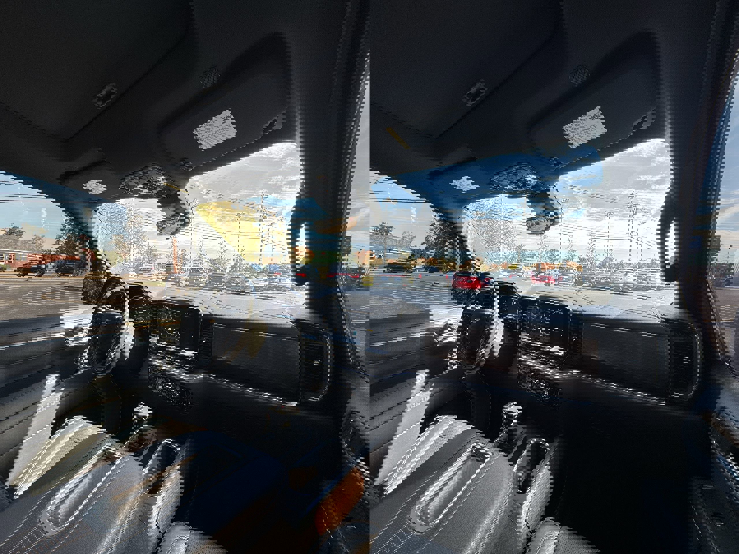 Used 2022 Chevrolet Silverado 1500 High Country w/ High Country Premium Package image 30