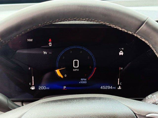 Used 2025 Chevrolet TrailBlazer LT w/ Convenience Package FWD image 12