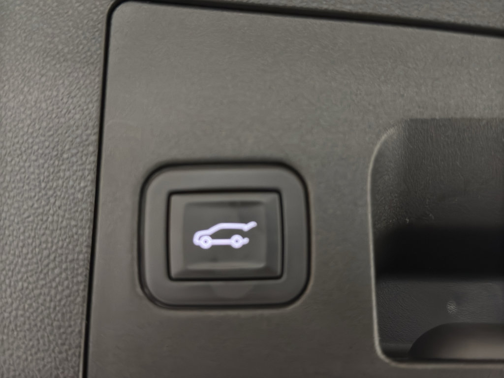 Used 2024 Cadillac XT4 Sport image 23