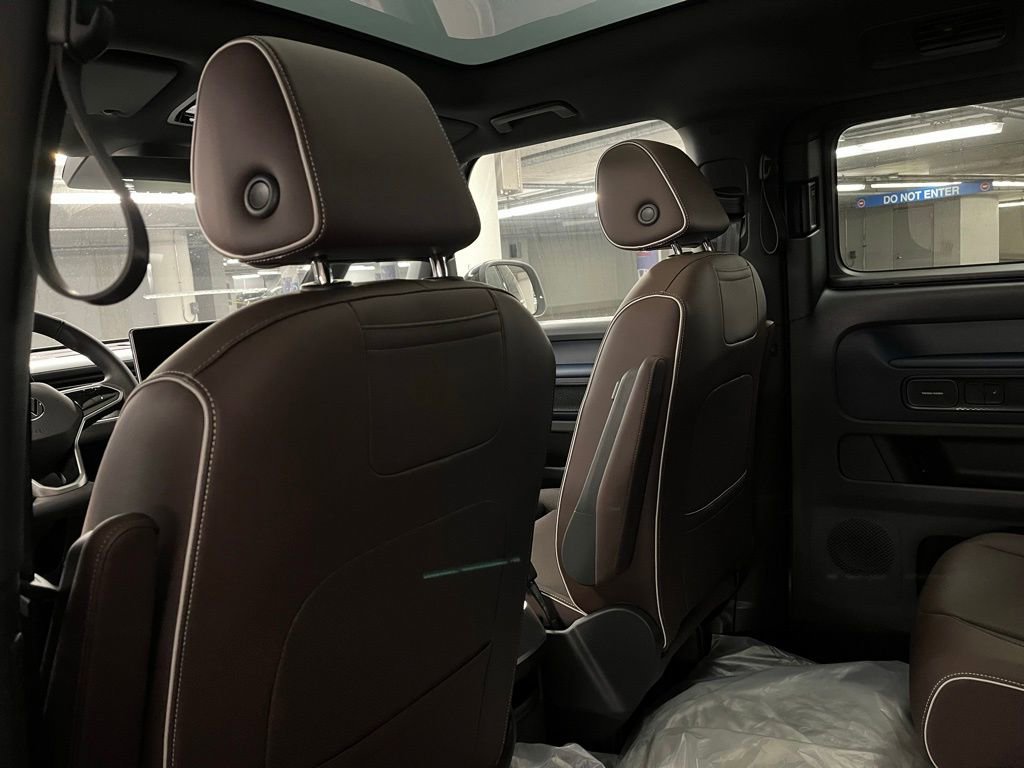 New 2025 Volkswagen ID. Buzz Pro S Plus image 24