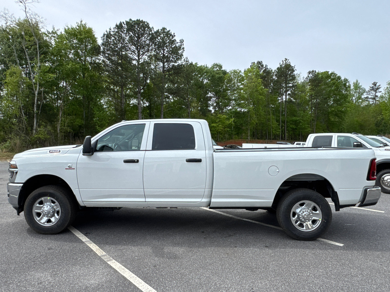 New 2026 RAM 2500 Tradesman w/ Chrome Appearance Group AWD/4WD image 8
