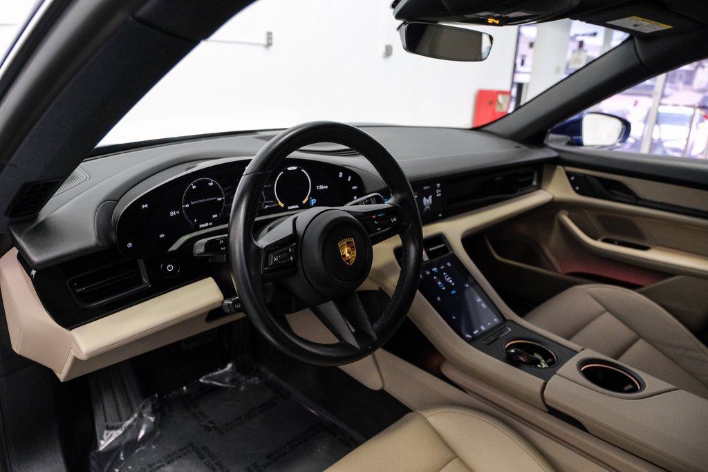 Used 2022 Porsche Taycan 4S image 3