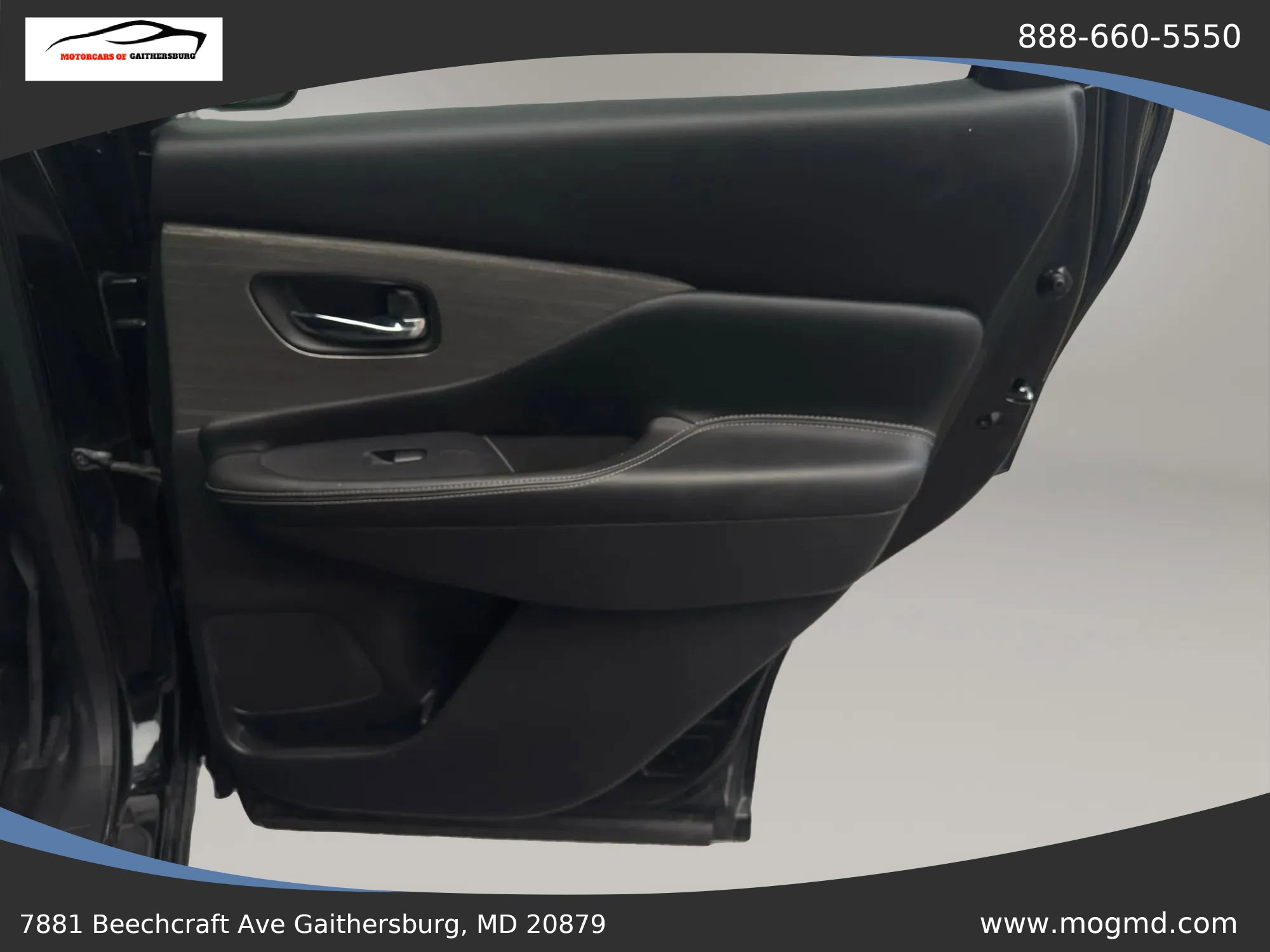 Used 2018 Nissan Murano SV AWD/4WD image 25