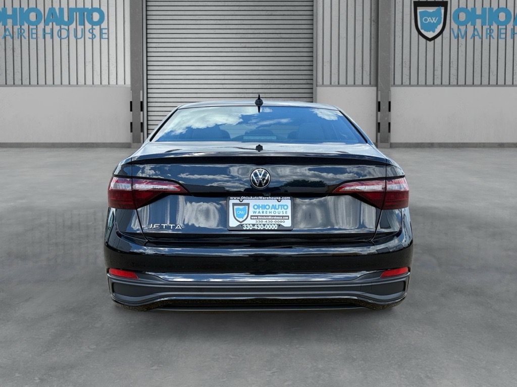 Used 2023 Volkswagen Jetta Sport FWD image 7