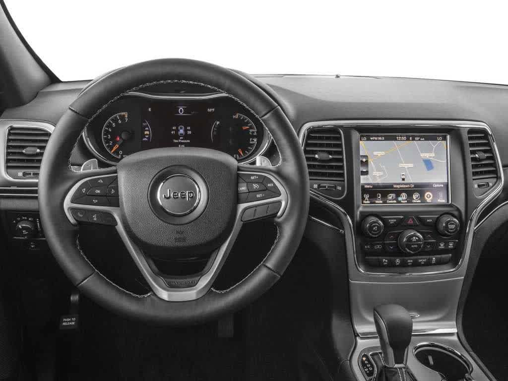 Used 2017 Jeep Grand Cherokee Limited w/ Luxury Group II AWD/4WD image 10