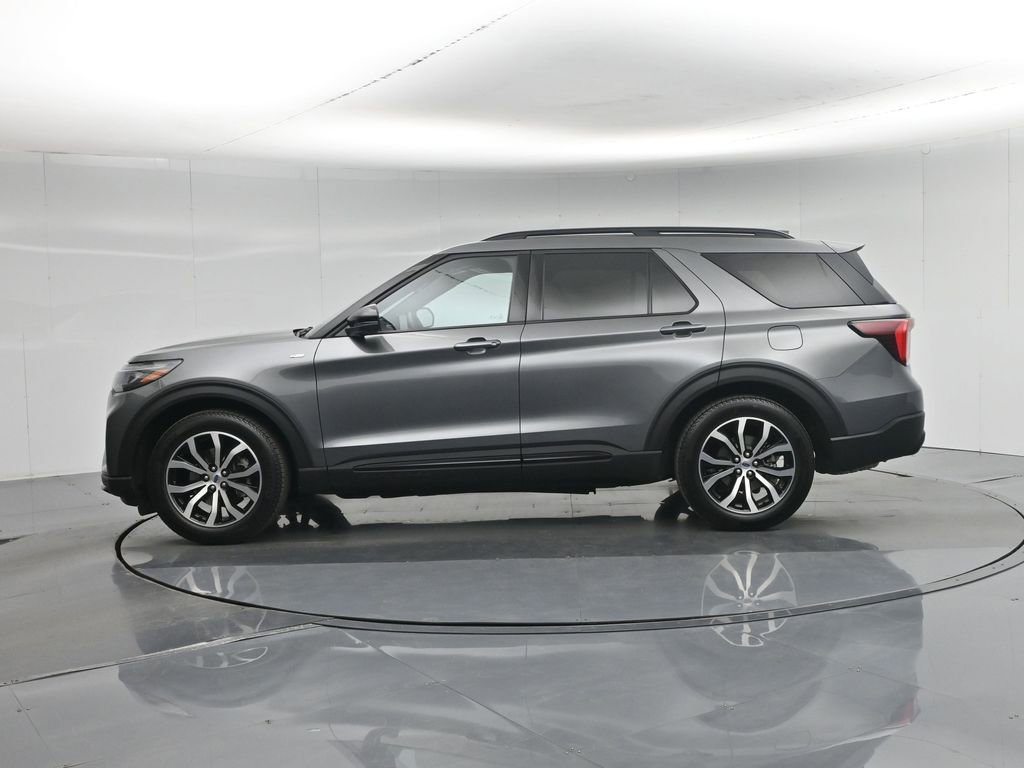 Used 2025 Ford Explorer ST-Line RWD image 35