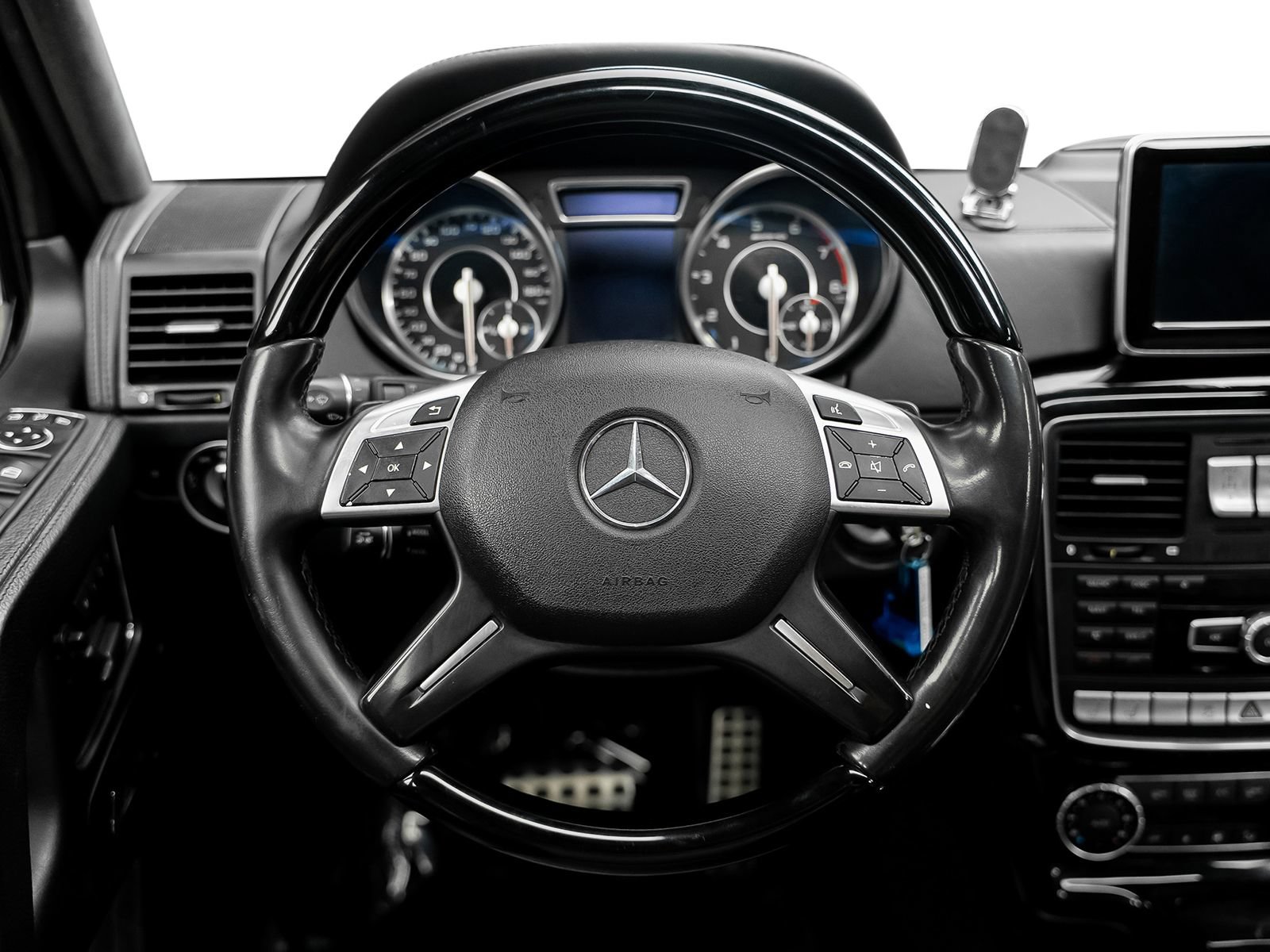 Used 2015 Mercedes-Benz G 63 AMG 4MATIC image 47