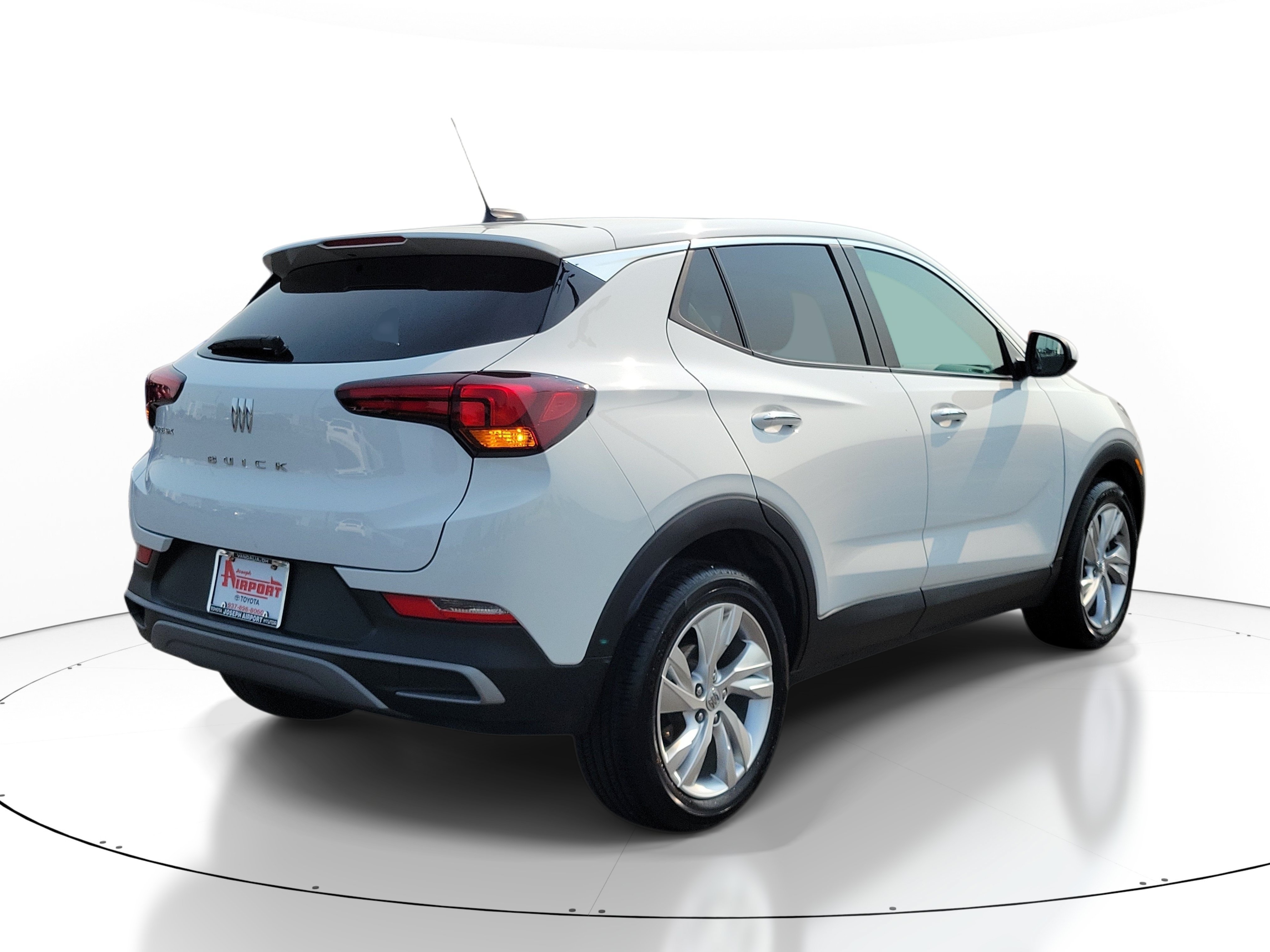 Used 2024 Buick Encore GX Preferred FWD image 4