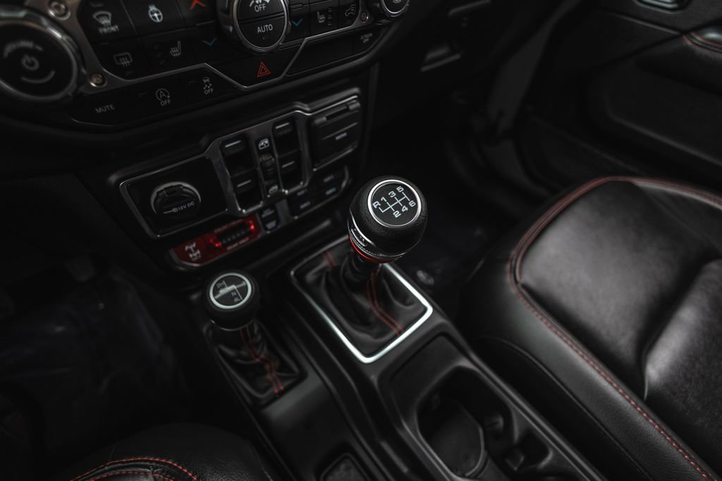 Used 2022 Jeep Wrangler Unlimited Rubicon w/ LED Lighting Group image 18