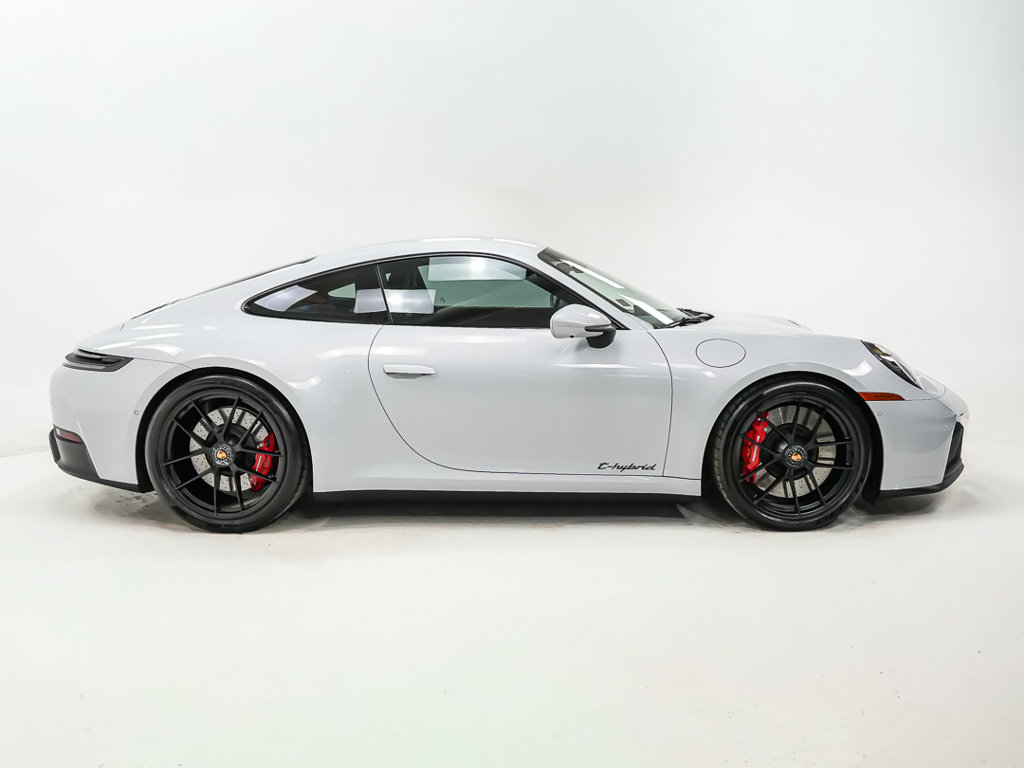 Certified 2025 Porsche 911 Carrera 4 GTS AWD/4WD image 9