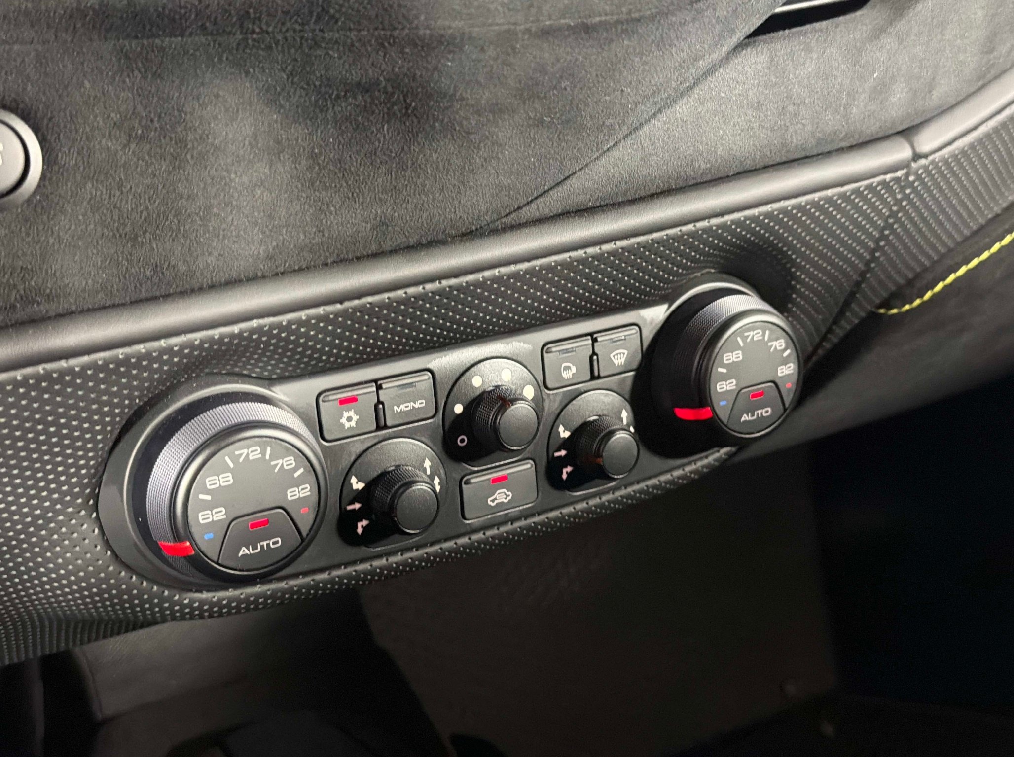 Used 2020 Ferrari 488 Pista Coupe RWD image 41