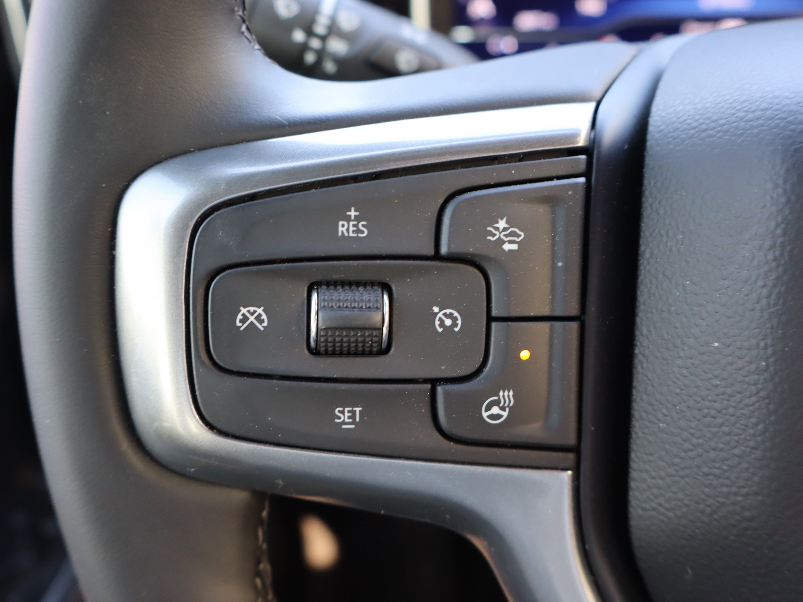 Used 2025 Chevrolet Silverado 2500 LTZ w/ LTZ Plus Package AWD/4WD image 23