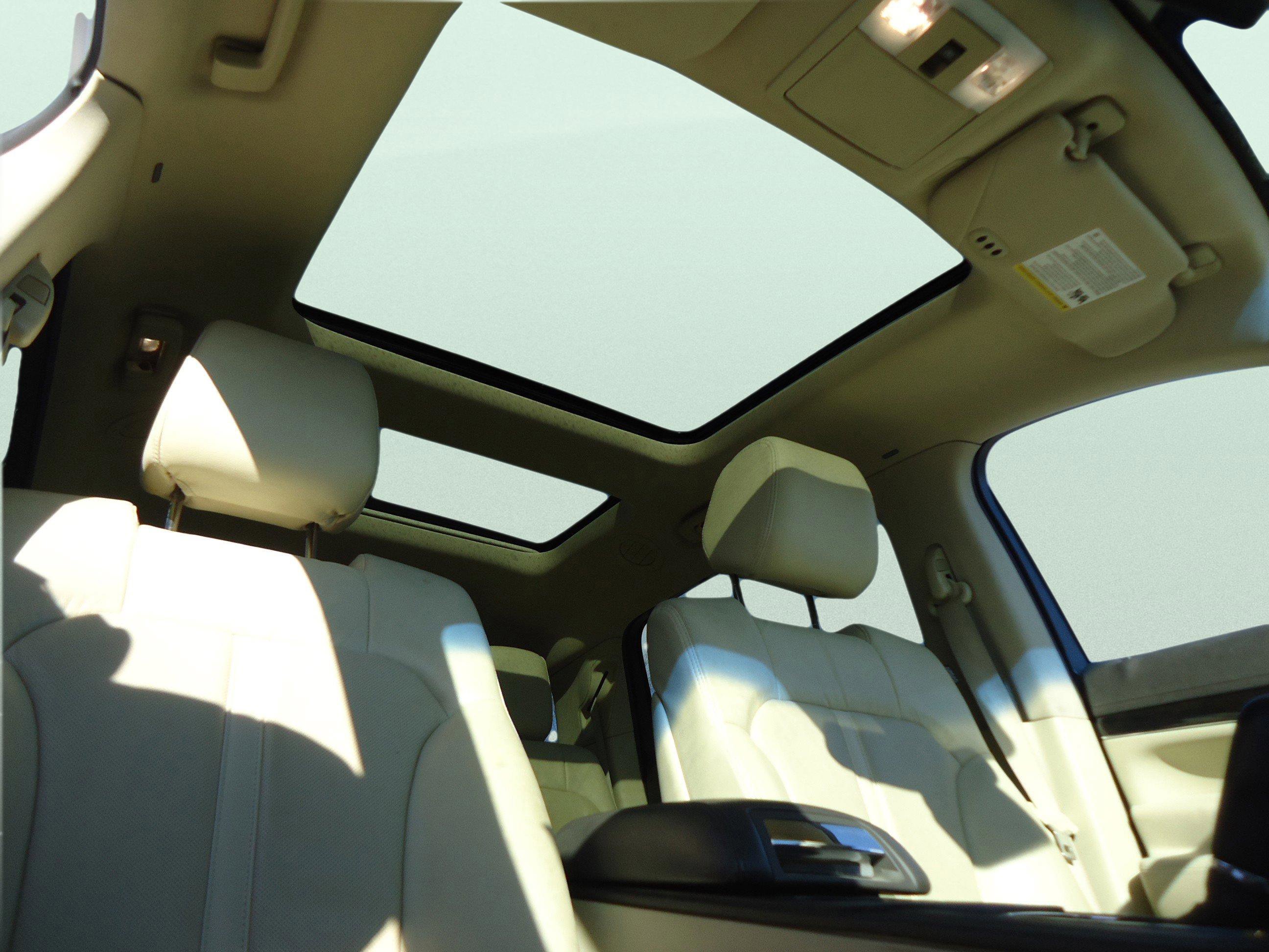 Used 2016 Lincoln MKT AWD w/ Equipment Group 201A image 27