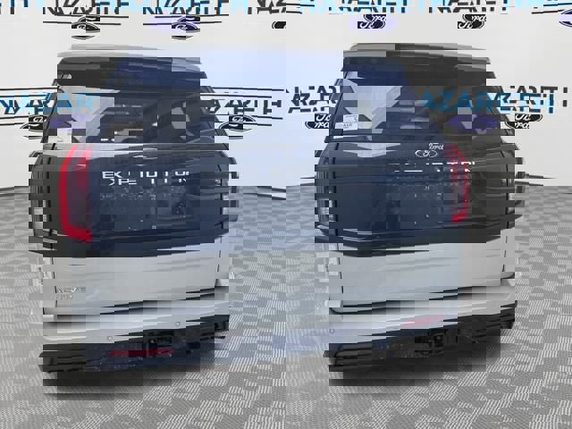 New 2026 Ford Expedition Active image 6