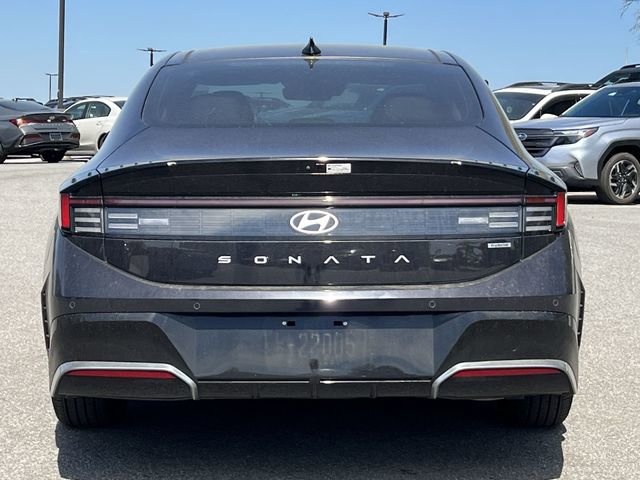 Used 2025 Hyundai Sonata Limited image 39