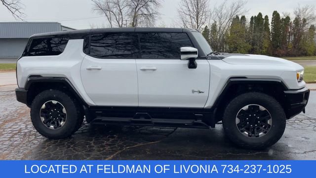 Used 2024 GMC Hummer EV 2X w/ Extreme Off-Road Package image 9