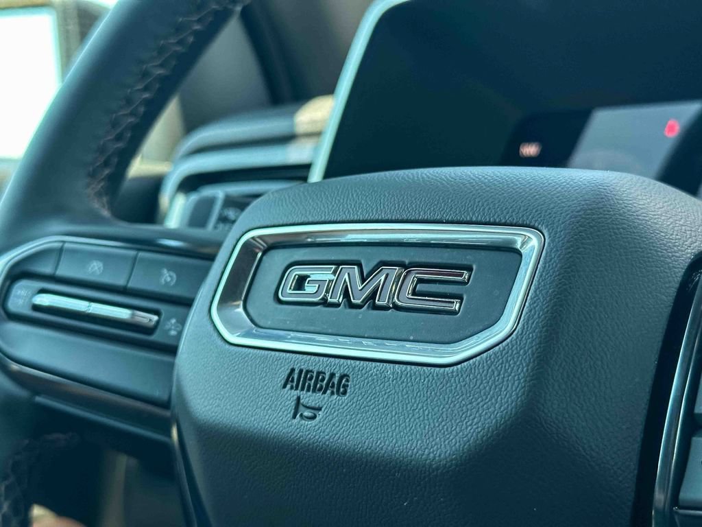Used 2025 GMC Canyon AT4 w/ Nightfall Edition AWD/4WD image 29