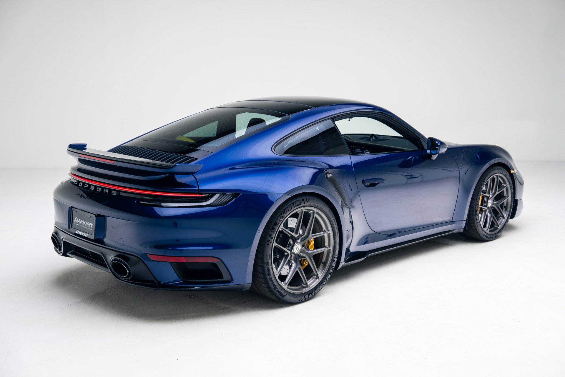 Used 2022 Porsche 911 Turbo S image 5